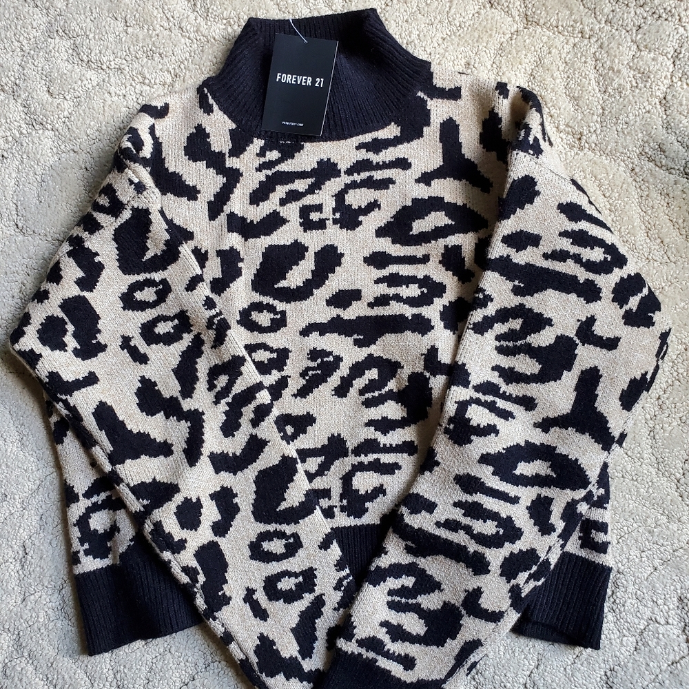 Forever 21 crop Sweater, Sz Small